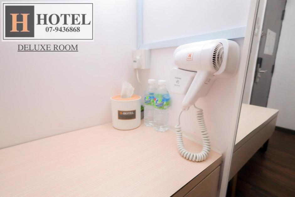 H Hotel Segamat Zewnętrze zdjęcie