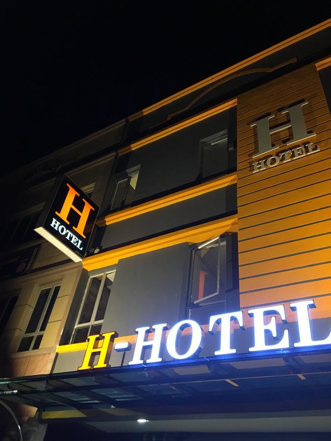 H Hotel Segamat Zewnętrze zdjęcie